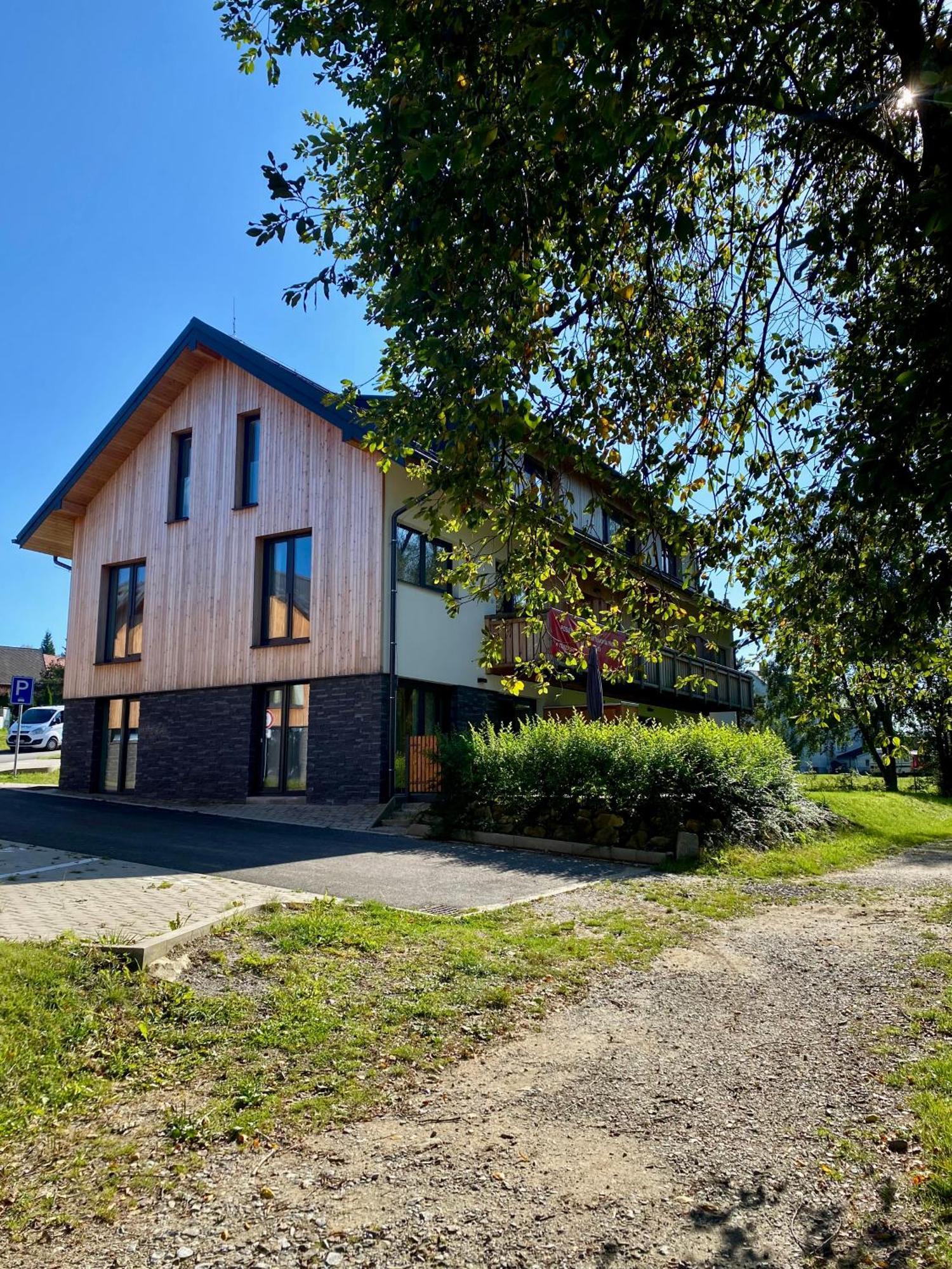 Apartman Na Brehu Lipna Cerna v Posumavi Exterior photo